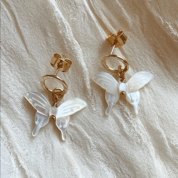 Zaya Earrings - Picture 3 of 5